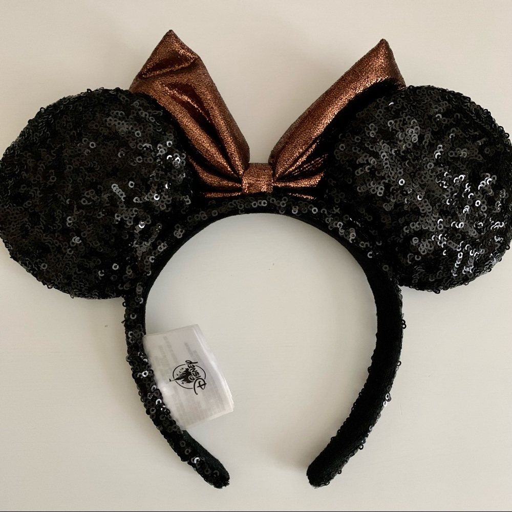Disney Belle of the Bronze Minnie Ears - Picture 2 of 6